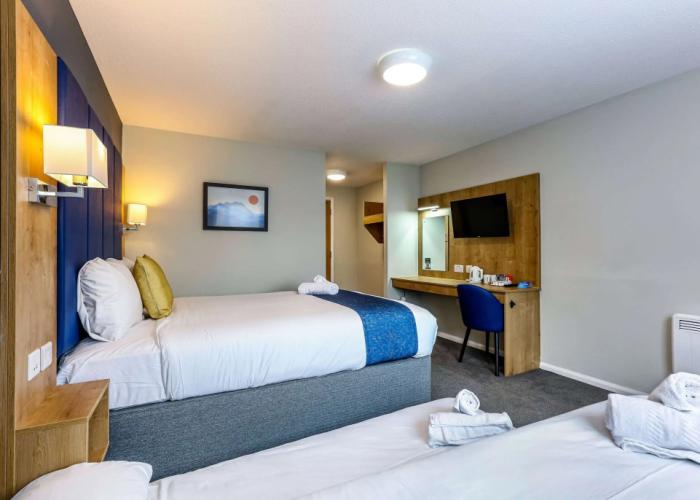Days Inn by Wyndham Warwick North M40