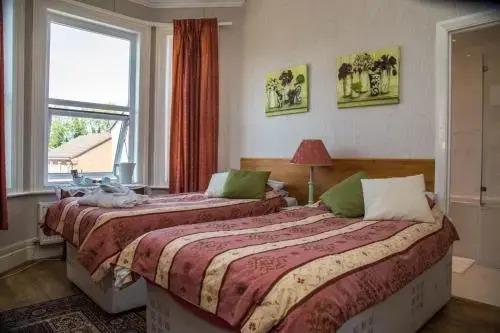 Cambridge Villa Hotel