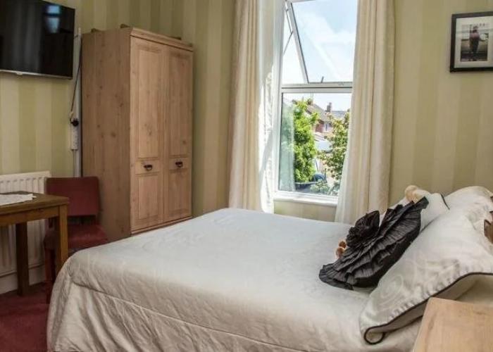 Cambridge Villa Hotel
