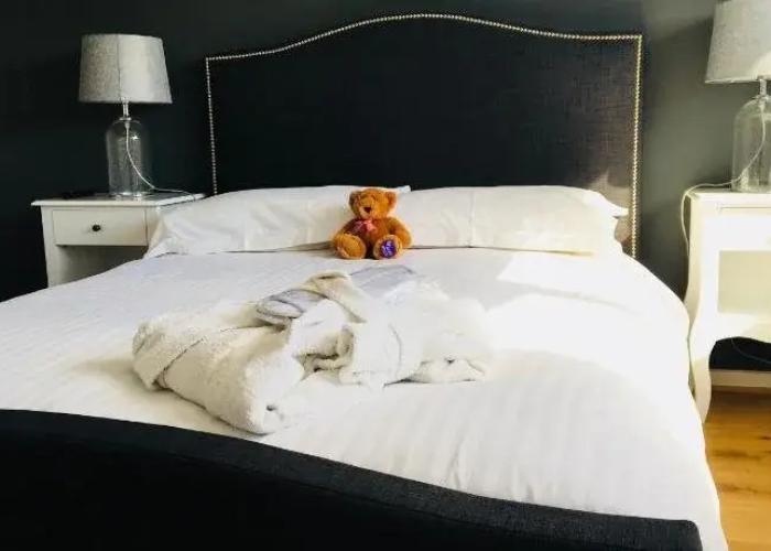 Cambridge Villa Hotel