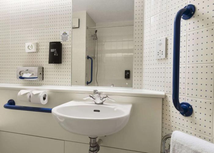 Days Inn by Wyndham Warwick South M40