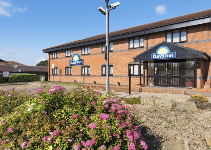 Days Inn by Wyndham Warwick South M40