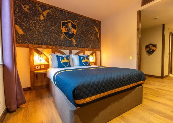 Warwick Castle Hotel and Knight's Village