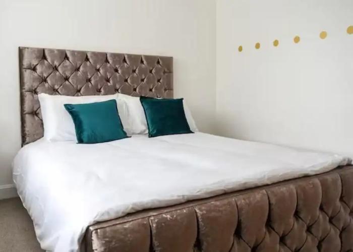 1 Bedroom Apt Leamington Spa Peregrine