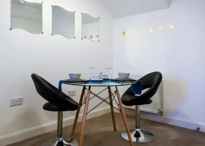 1 Bedroom Apt Leamington Spa Peregrine
