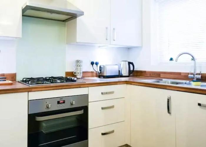 1 Bedroom Apt Leamington Spa Peregrine