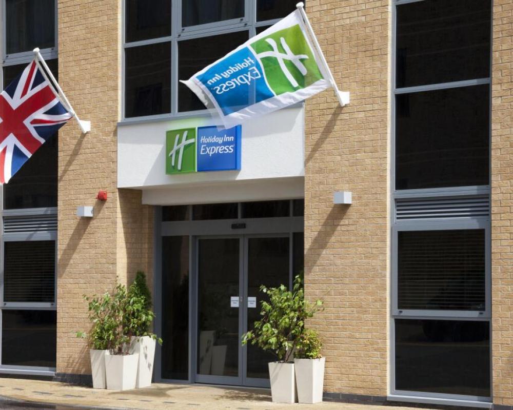 Holiday Inn Express London-Watford Junction by IHG