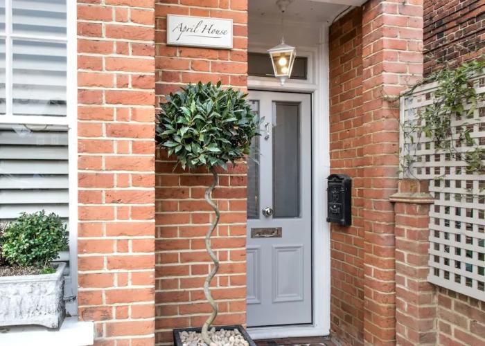 April House Weybridge - Boutique Guesthouse