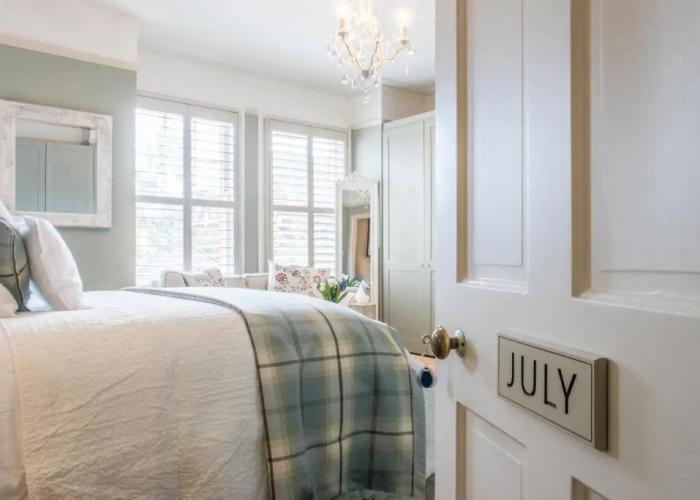 April House Weybridge - Boutique Guesthouse