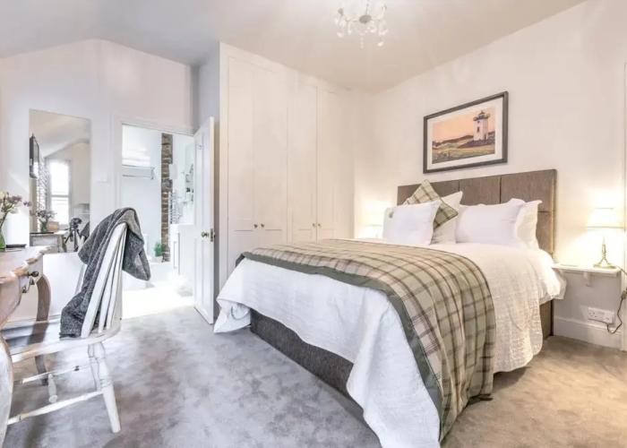 April House Weybridge - Boutique Guesthouse