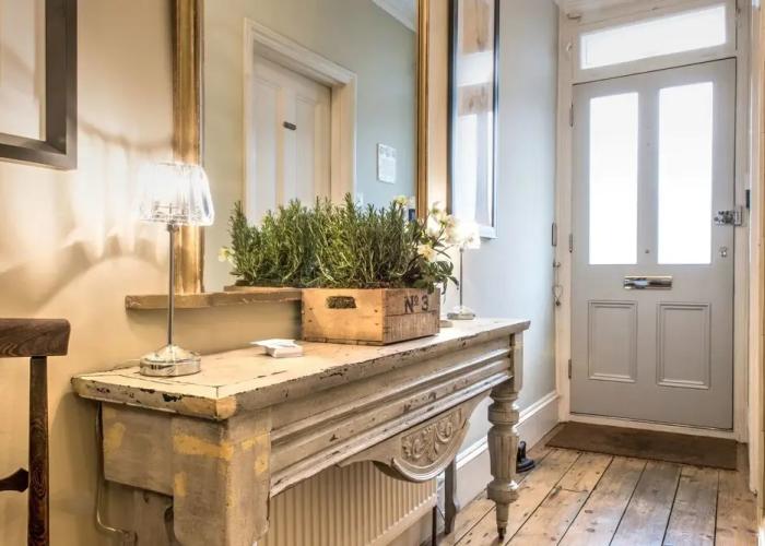 April House Weybridge - Boutique Guesthouse