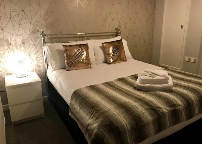 Marina Court Hotel
