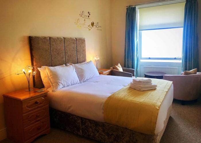 Marina Court Hotel