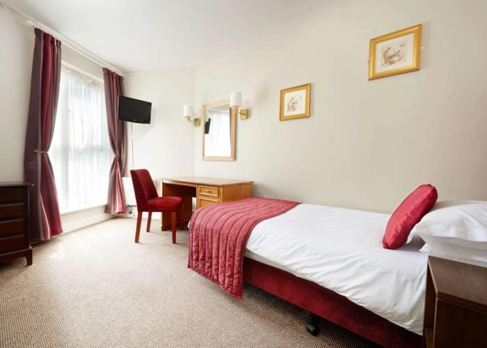 The Hillcrest Hotel
