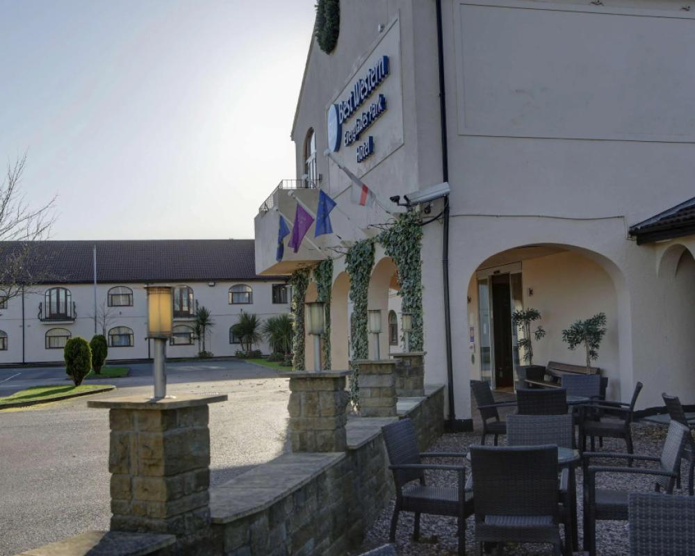 The Everglades Park Hotel