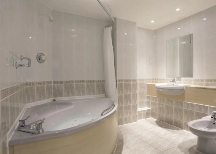 Macdonald Kilhey Court