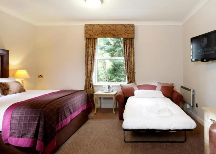 Macdonald Kilhey Court