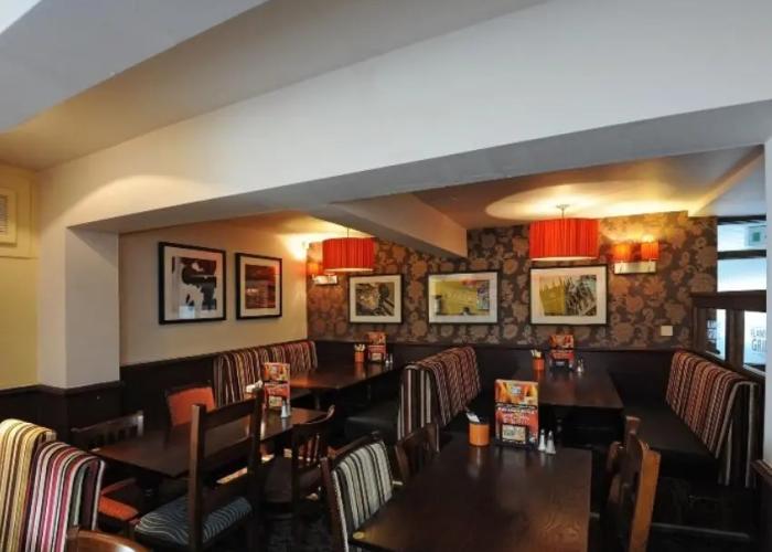 Premier Inn Wigan - M6 J25
