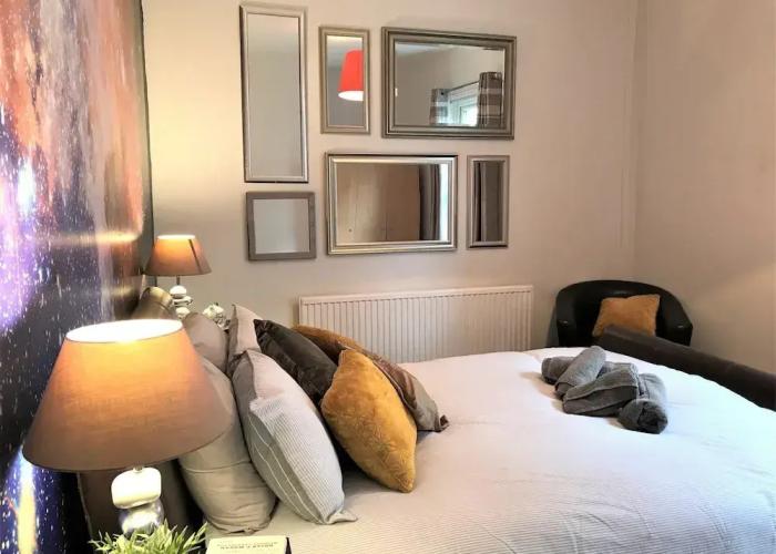 Central Wigan Welcoming Townhouse Sleeps up to 6