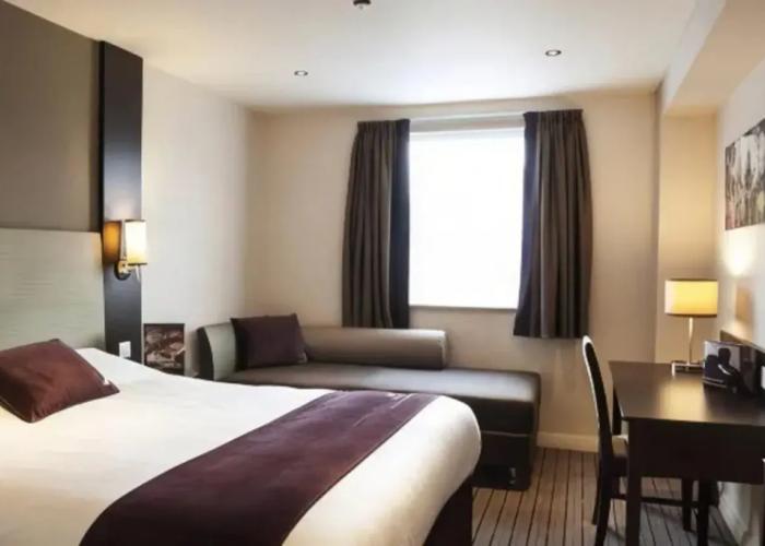 Premier Inn Manchester Wilmslow