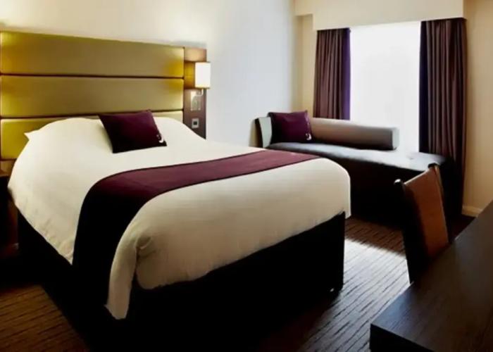 Premier Inn Manchester Wilmslow
