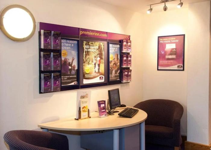 Premier Inn Manchester - Handforth