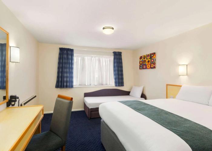 Days Inn by Wyndham Sutton Scotney South