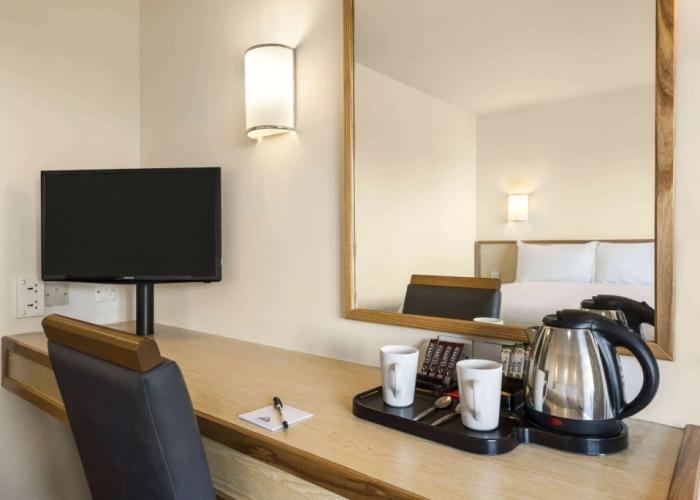 Days Inn by Wyndham Sutton Scotney North