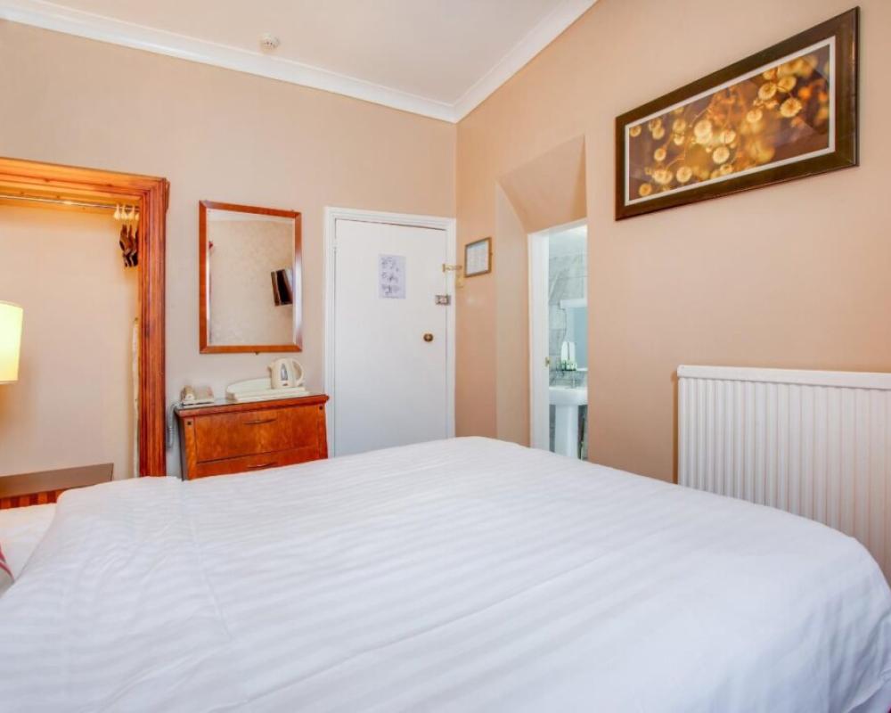 The Rose and Crown Hotel