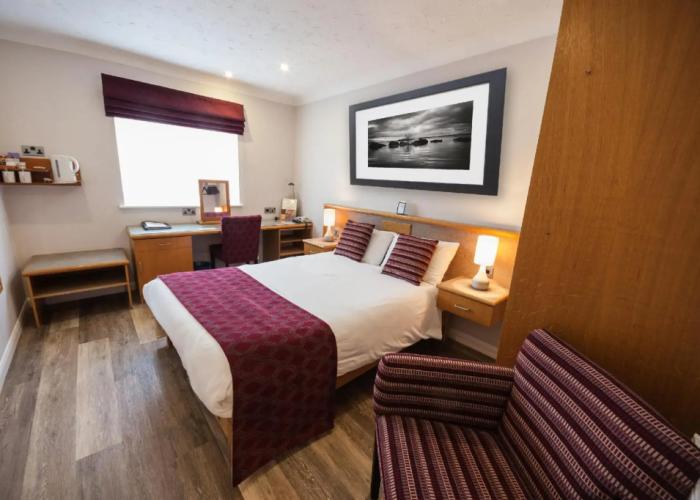Crown Lodge Hotel