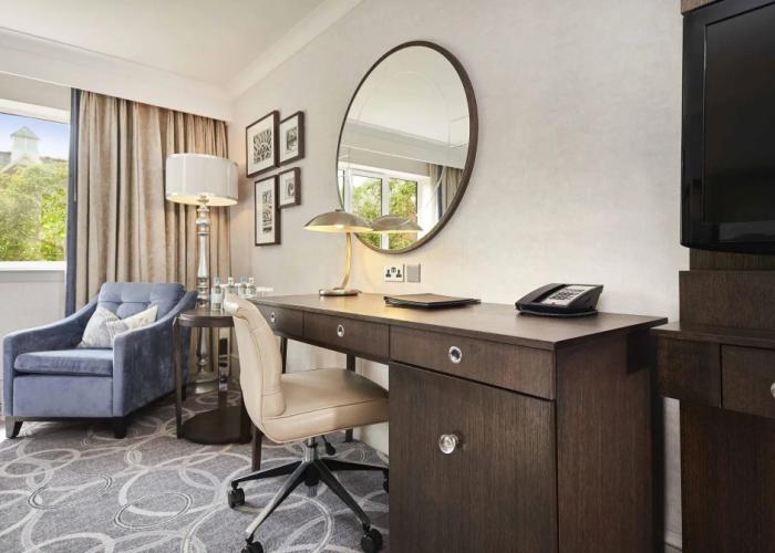 DoubleTree by Hilton St. Anne's Manor