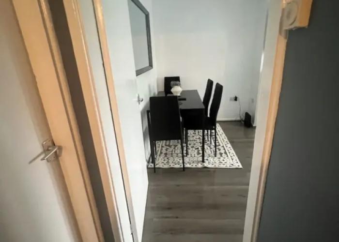 Serene Escape Cosy Apartment in Wolverhampton