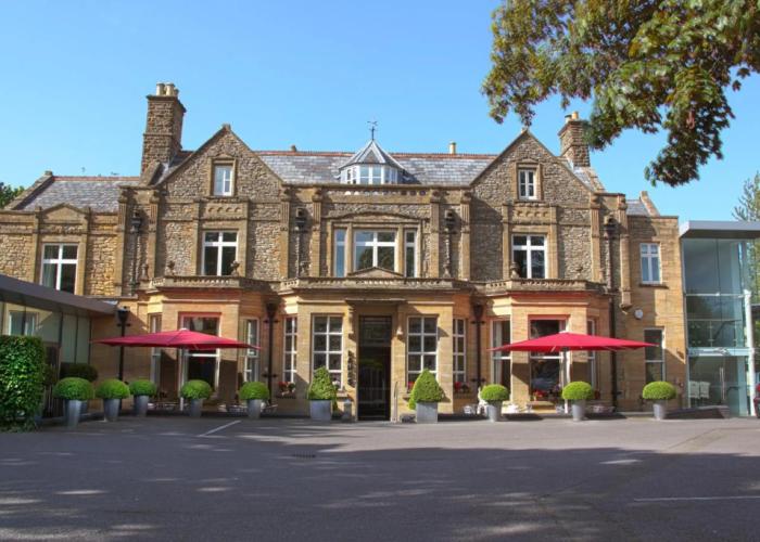 Lanes Hotel