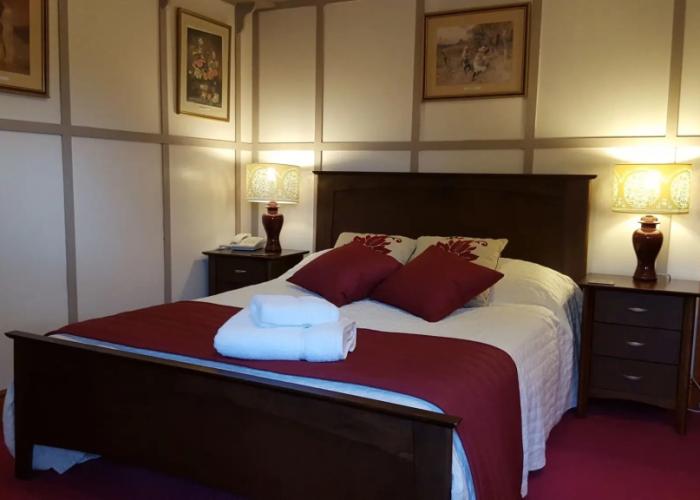 Walnut Tree Hotel