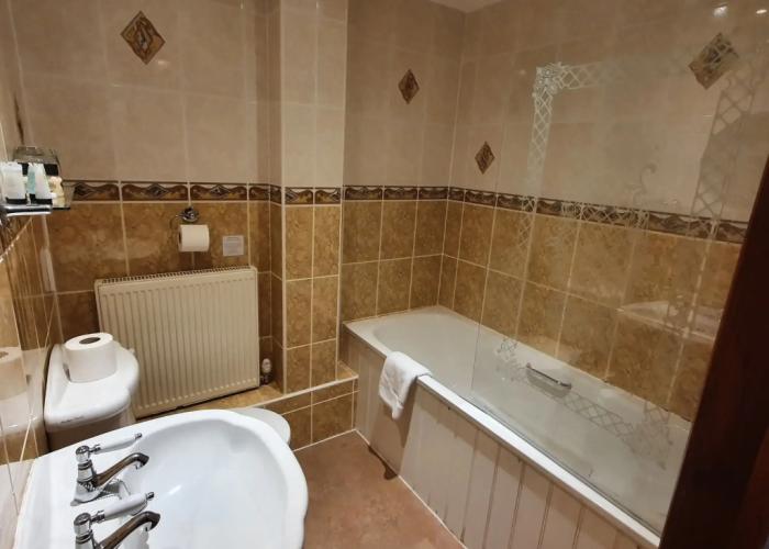Walnut Tree Hotel