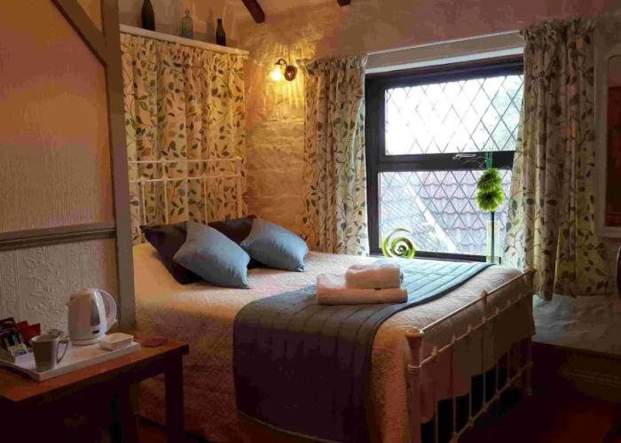 Walnut Tree Hotel
