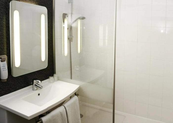 ibis Orange Centre Echangeur A7 A9