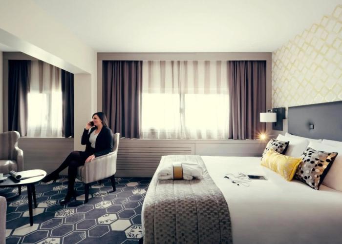 Mercure Orange