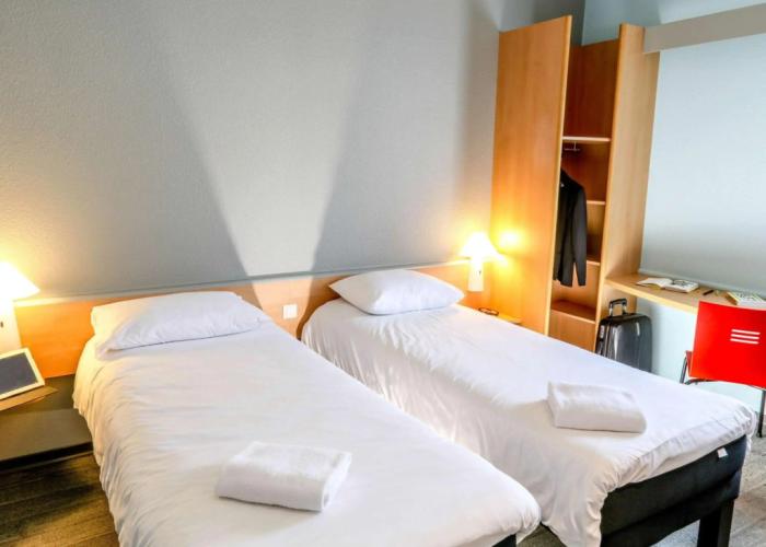 ibis Orange Sud