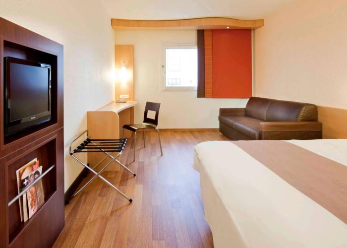 ibis Paris Pantin Eglise
