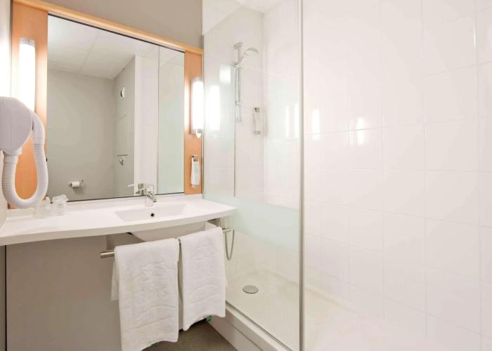 ibis Paris Pantin Eglise