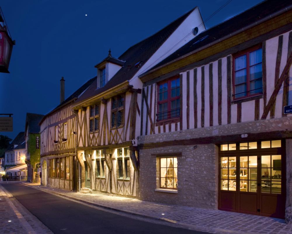 Hôtel Aux Vieux Remparts, The Originals Relais