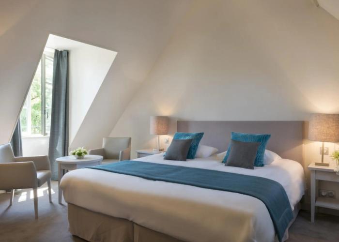 Hôtel Aux Vieux Remparts, The Originals Relais