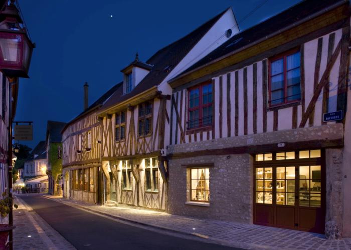 Hôtel Aux Vieux Remparts, The Originals Relais