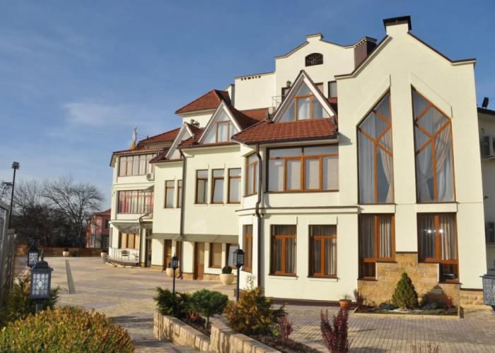 AlGrado Hotel
