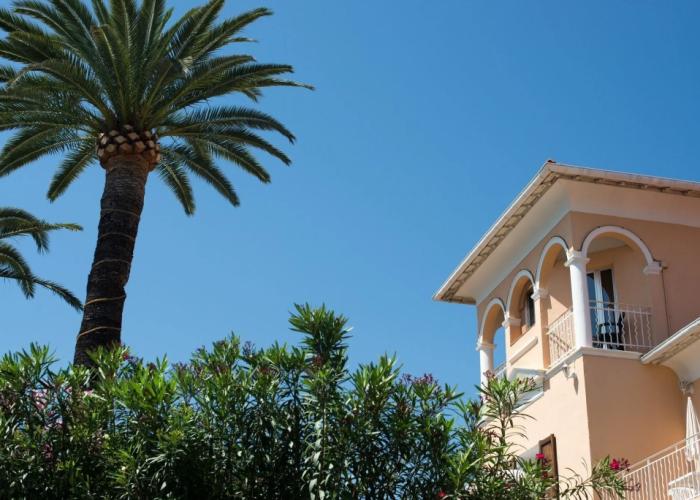 Hôtel Reine D'Azur