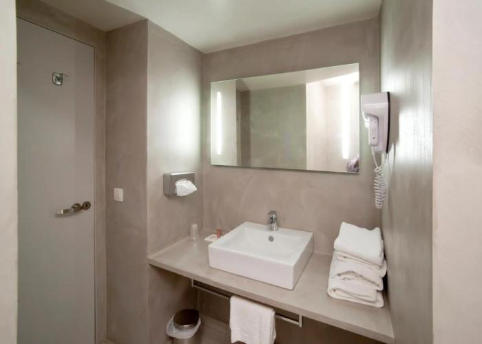 Hotel Le Cardinal Rueil Centre