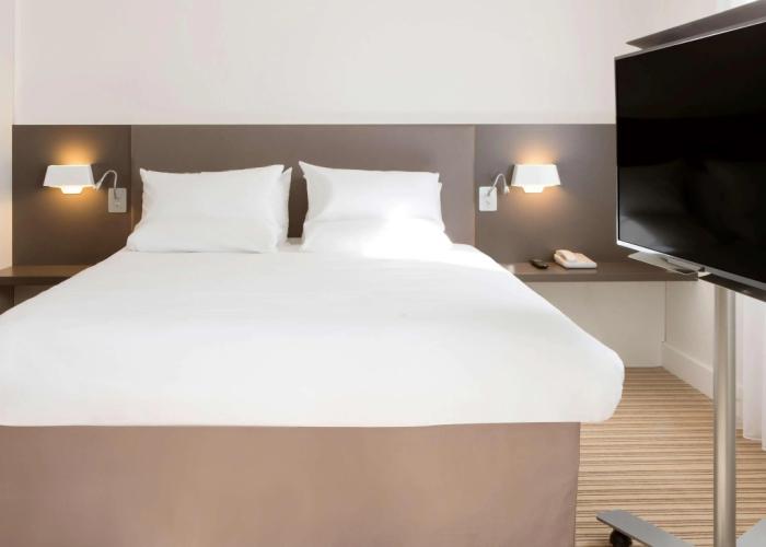 B&B HOTEL Rueil-Malmaison Gare