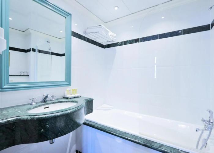 Courtyard by Marriott Paris Saint Denis