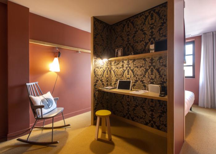 Mob Hotel Paris les Puces